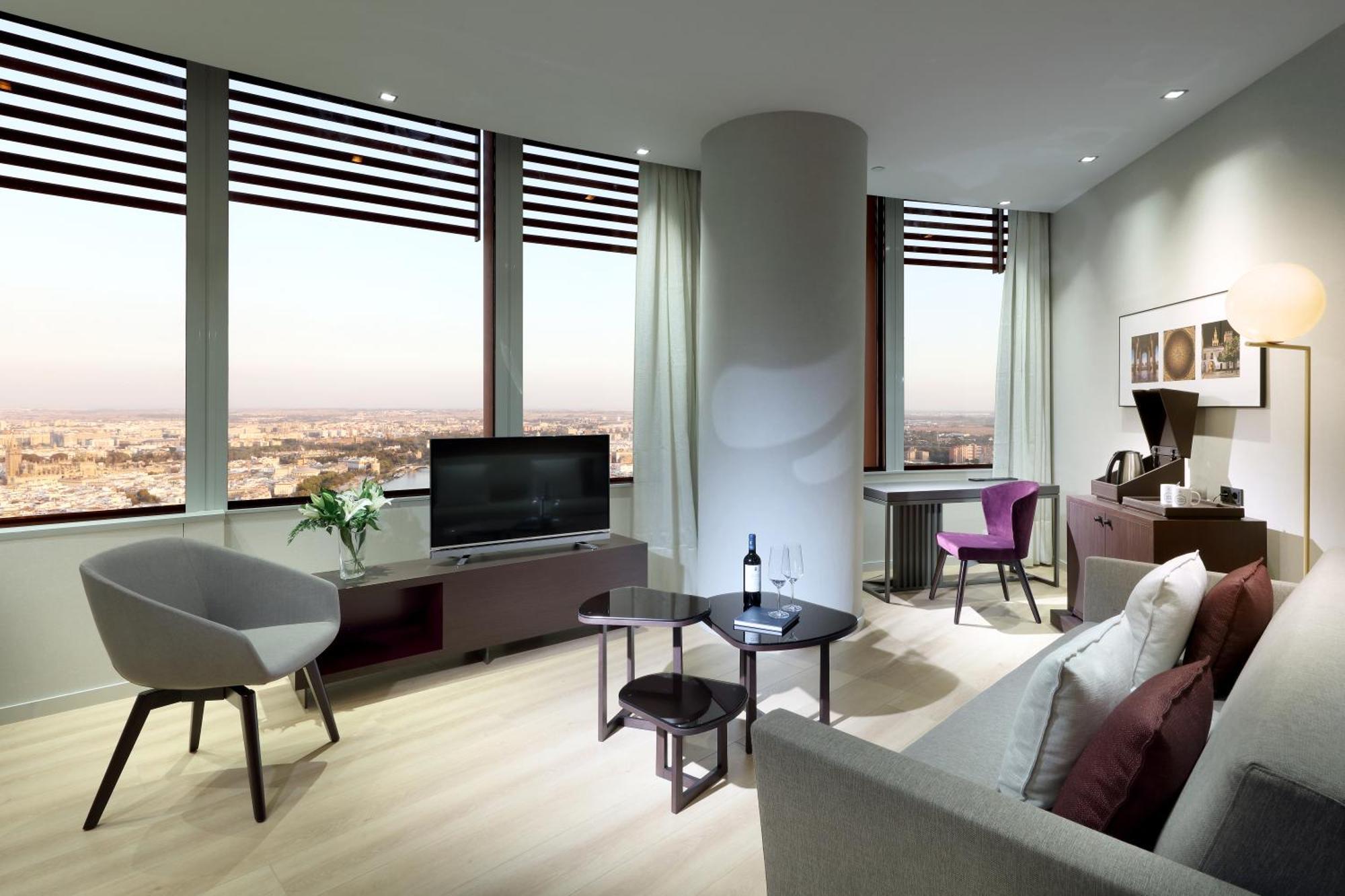 Junior Suite with City View,1443857932:JPEG